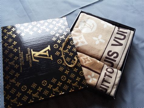 louis vuitton towell|louis vuitton bath towel set.